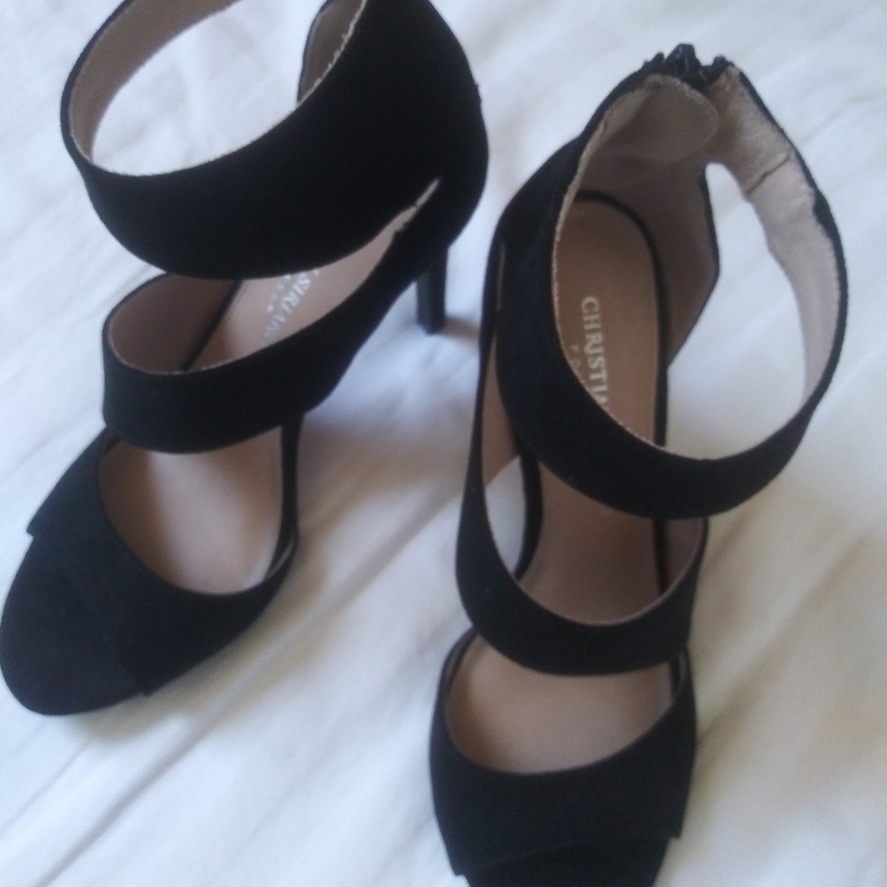 2/$20 👠 Christian Siriano Heels - Picture 2 of 4